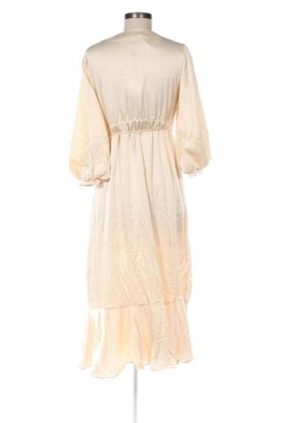 Φόρεμα Liquorish, Μέγεθος M, Χρώμα  Μπέζ, Τιμή 12,09 €