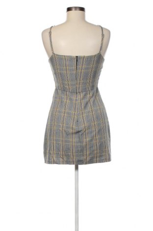 Šaty  Pull&Bear, Veľkosť M, Farba Viacfarebná, Cena  2,96 €