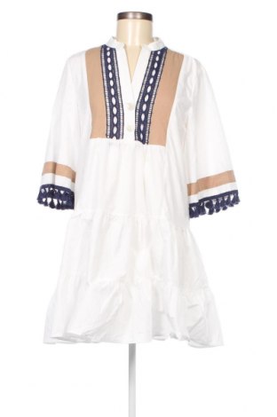 Kleid Trendyol, Größe M, Farbe Weiß, Preis 52,58 €