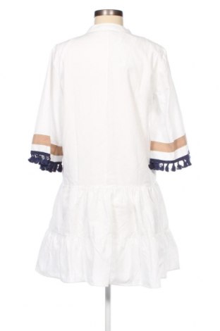 Φόρεμα Trendyol, Μέγεθος M, Χρώμα Λευκό, Τιμή 31,02 €