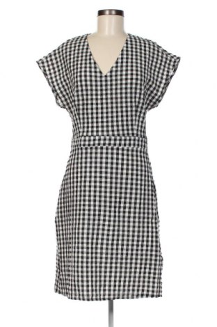 Kleid Trendyol, Größe L, Farbe Mehrfarbig, Preis 52,58 €