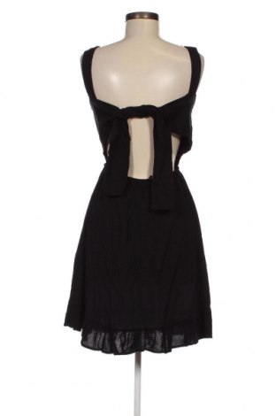 Kleid Trendyol, Größe S, Farbe Schwarz, Preis 11,04 €