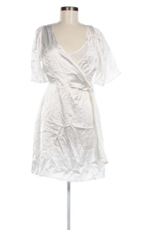 Kleid VILA, Größe M, Farbe Weiß, Preis 14,20 €