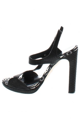 Sandále Desigual, Veľkosť 39, Farba Čierna, Cena  56,27 €