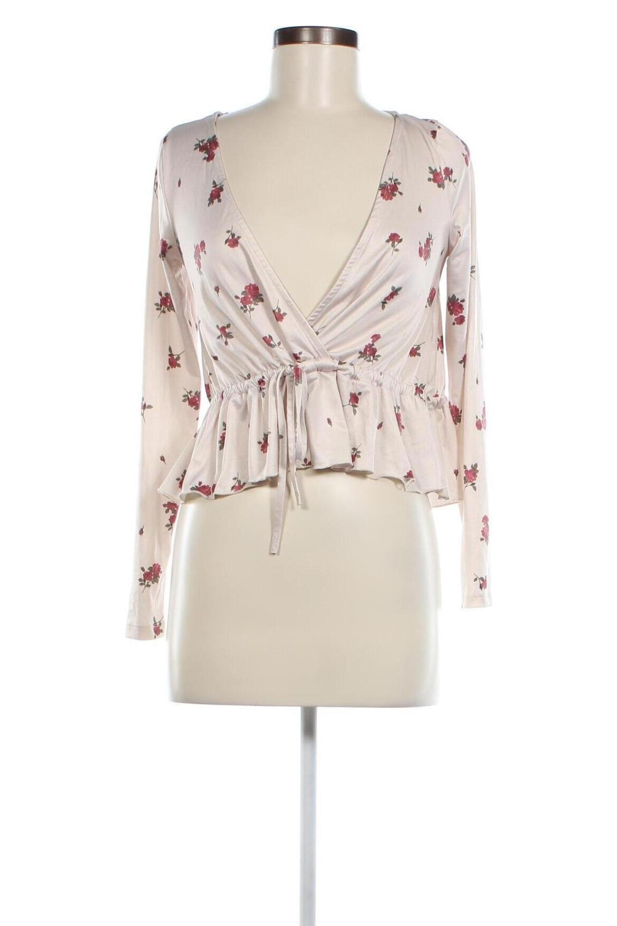 Дамска блуза Gina Tricot, Размер XS, Цвят Бежов, Цена 15,00 лв.