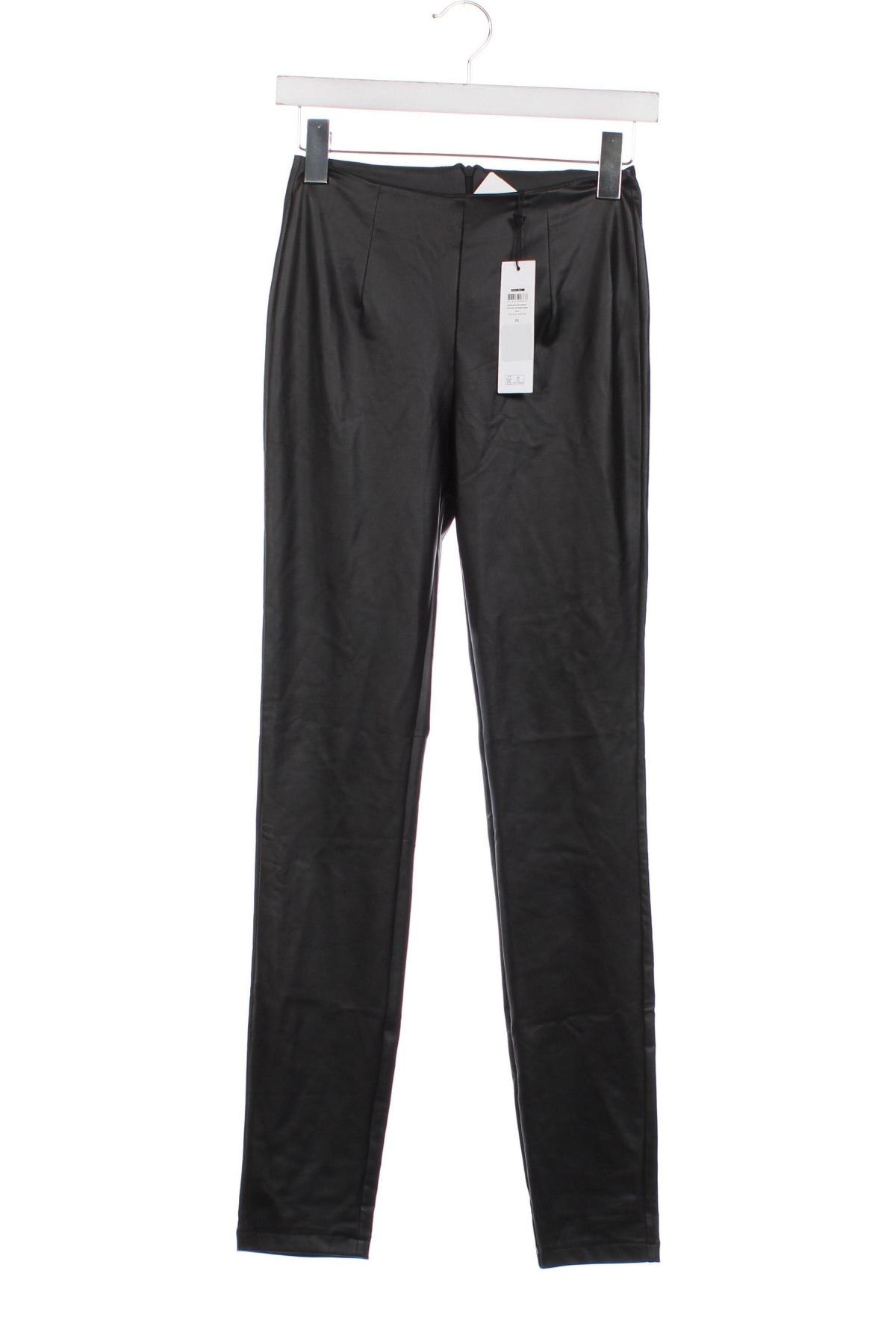 Дамски панталон Noisy May, Размер XS, Цвят Черен, Цена 13,80 лв.