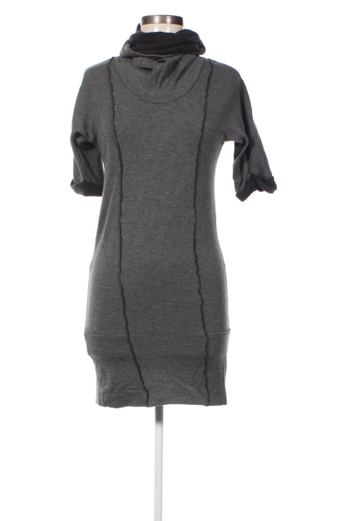 Kleid Penny Black, Größe S, Farbe Grau, Preis € 11,89