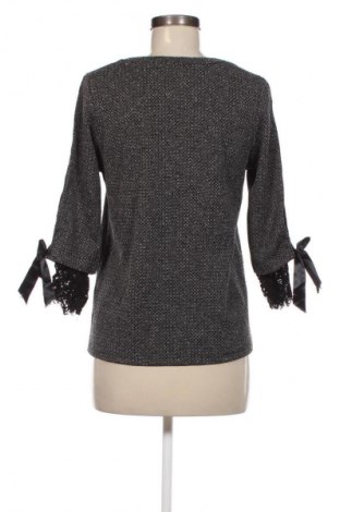 Damen Shirt NEW COLLECTION, Größe M, Farbe Grau, Preis 23,99 €