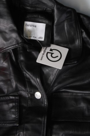 Dámská košile  Bershka, Velikost M, Barva Černá, Cena  399,00 Kč