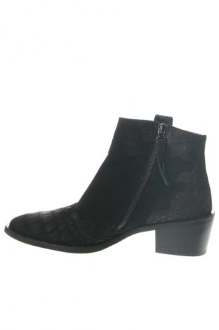 Botine de damă Lavorazione Artigianale, Mărime 38, Culoare Negru, Preț 228,47 Lei