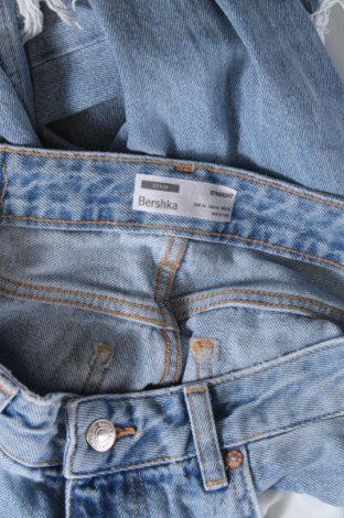 Damskie jeansy Bershka, Rozmiar S, Kolor Niebieski, Cena 92,99 zł