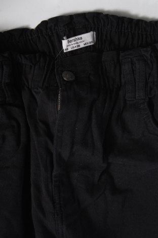 Blugi de femei Bershka, Mărime M, Culoare Negru, Preț 95,99 Lei