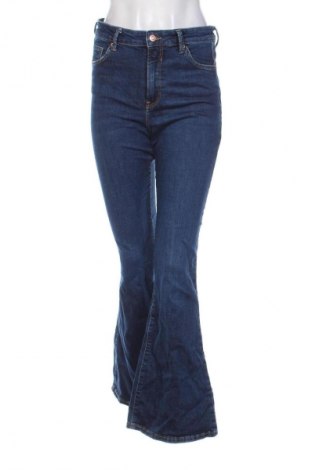 Damen Jeans Bershka, Größe M, Farbe Blau, Preis 20,49 €