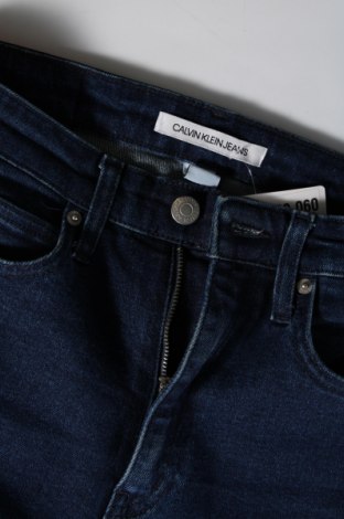 Blugi de femei Calvin Klein Jeans, Mărime S, Culoare Albastru, Preț 174,55 Lei