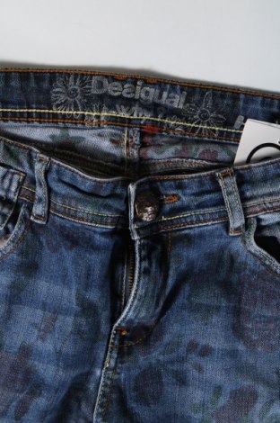 Damskie jeansy Desigual, Rozmiar S, Kolor Kolorowy, Cena 172,12 zł