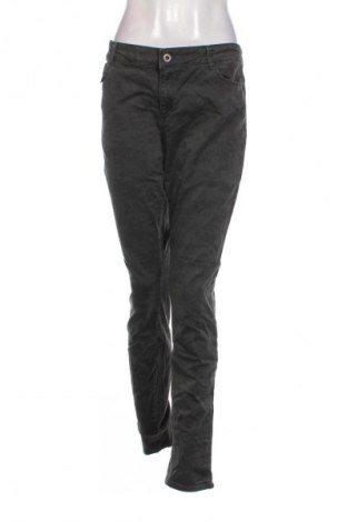 Damen Jeans Esprit, Größe M, Farbe Grün, Preis 13,49 €