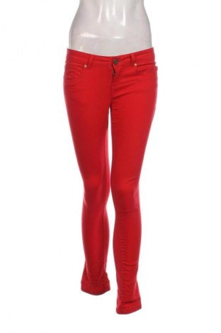 Damskie jeansy No Boundaries, Rozmiar S, Kolor Czerwony, Cena 20,99 zł