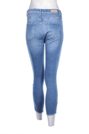 Damskie jeansy ONLY, Rozmiar M, Kolor Niebieski, Cena 108,99 zł