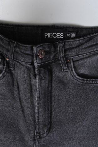 Damen Jeans Pieces, Größe XS, Farbe Grau, Preis € 23,99