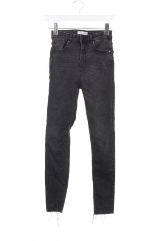 Damen Jeans Pull&Bear, Größe XS, Farbe Grau, Preis € 20,49