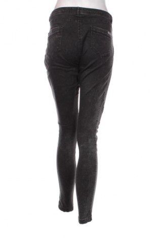 Damen Jeans Reserved, Größe XL, Farbe Schwarz, Preis 10,49 €