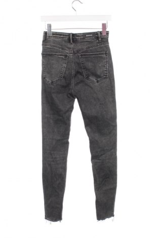 Damen Jeans Stradivarius, Größe S, Farbe Grau, Preis € 20,49