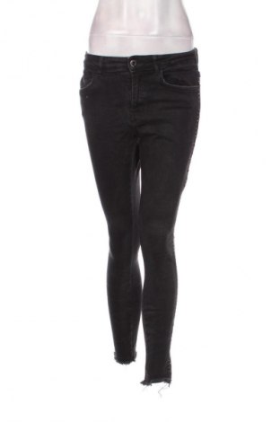 Damen Jeans Zara, Größe M, Farbe Grau, Preis 18,99 €