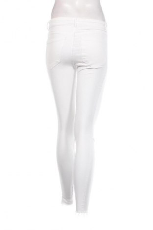 Damen Jeans Zara, Größe S, Farbe Weiß, Preis 18,99 €