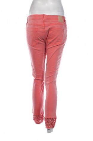 Damen Jeans Zara, Größe M, Farbe Rot, Preis 18,99 €