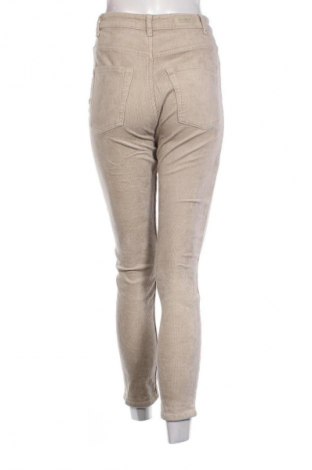 Damen Cordhose Pull&Bear, Größe M, Farbe Beige, Preis € 8,49