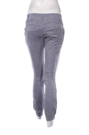 Pantaloni de velvet de femei United Colors Of Benetton, Mărime S, Culoare Mov, Preț 157,99 Lei