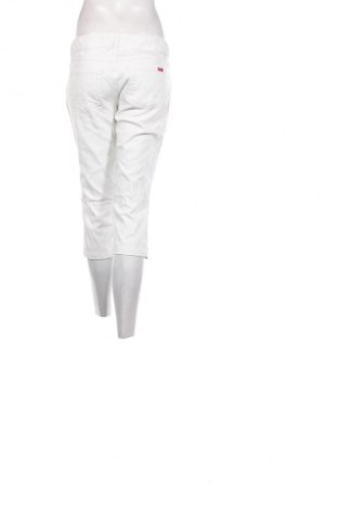 Pantaloni scurți de femei ONLY, Mărime XL, Culoare Alb, Preț 65,99 Lei