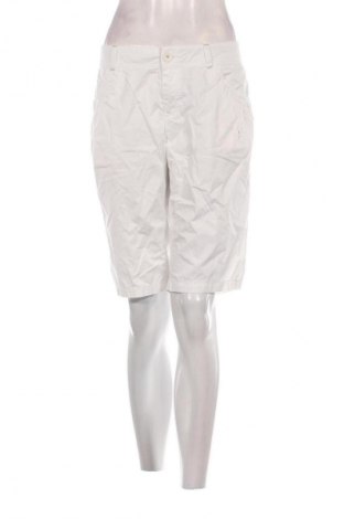 Damen Shorts S.Oliver, Größe M, Farbe Weiß, Preis 17,00 €