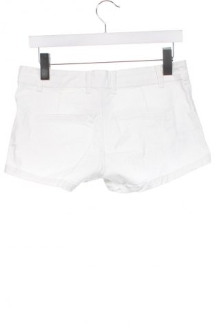 Damen Shorts Stradivarius, Größe S, Farbe Weiß, Preis € 9,99