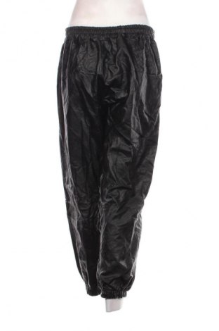 Damen Lederhose Boohoo, Größe M, Farbe Schwarz, Preis € 8,49