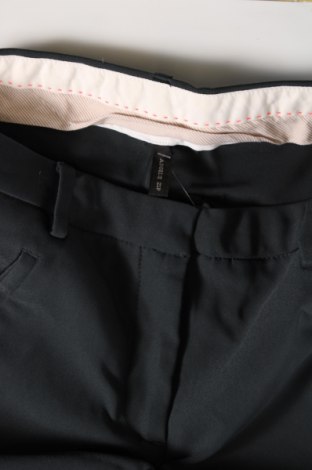 Damenhose, Größe M, Farbe Grün, Preis € 20,49