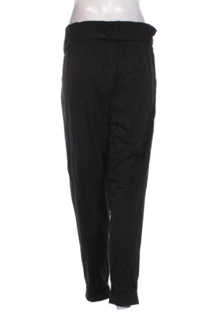 Pantaloni de femei Bershka, Mărime M, Culoare Negru, Preț 28,99 Lei