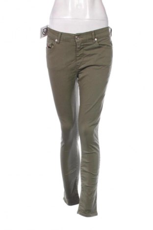 Pantaloni de femei Diesel, Mărime M, Culoare Verde, Preț 311,99 Lei