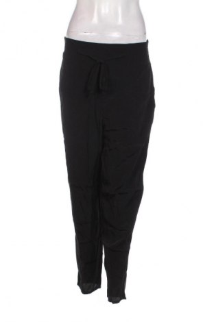 Pantaloni de femei Masai, Mărime S, Culoare Negru, Preț 134,99 Lei