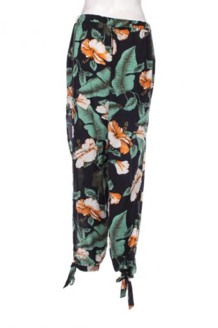 Pantaloni de femei SHEIN, Mărime M, Culoare Multicolor, Preț 22,99 Lei