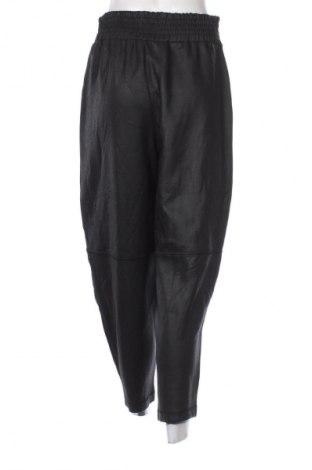 Pantaloni de femei Zara, Mărime M, Culoare Negru, Preț 88,99 Lei