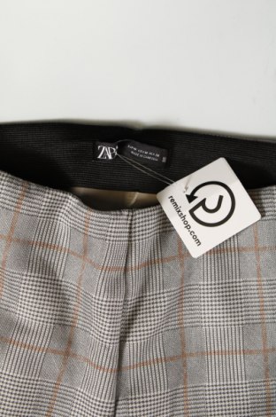 Pantaloni de femei Zara, Mărime M, Culoare Multicolor, Preț 35,99 Lei