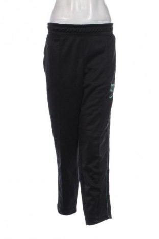 Pantaloni trening de femei Nike, Mărime XL, Culoare Negru, Preț 134,99 Lei