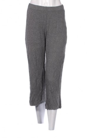 Dámske tepláky Pull&Bear, Veľkosť L, Farba Sivá, Cena  7,95 €