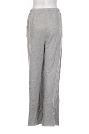 Dámske tepláky Pull&Bear, Veľkosť M, Farba Sivá, Cena  16,95 €