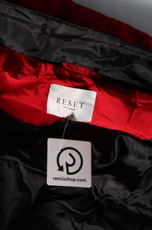 Damenjacke Reset, Größe M, Farbe Rot, Preis € 80,99