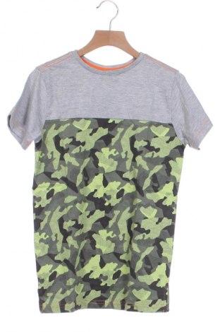 Kinder T-Shirt Y.F.K., Größe 8-9y/ 134-140 cm, Farbe Mehrfarbig, Preis € 6,00