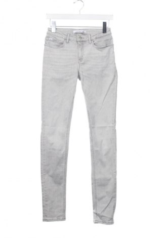 Blugi pentru copii Calvin Klein Jeans, Mărime 15-18y/ 170-176 cm, Culoare Gri, Preț 85,99 Lei