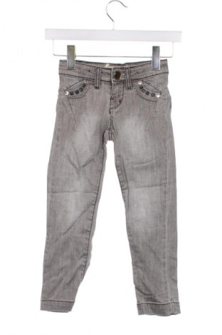 Kinderjeans Piazza Italia, Größe 3-4y/ 104-110 cm, Farbe Grau, Preis 4,99 €