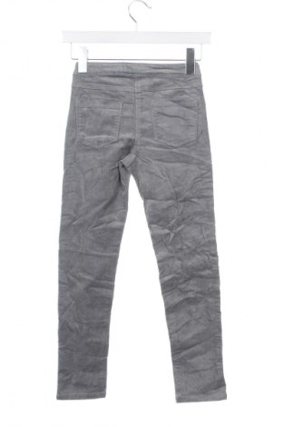 Pantaloni de catifea reiată, pentru copii Oviesse, Mărime 9-10y/ 140-146 cm, Culoare Gri, Preț 69,99 Lei